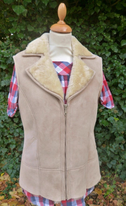 GILET en peau lainée *01